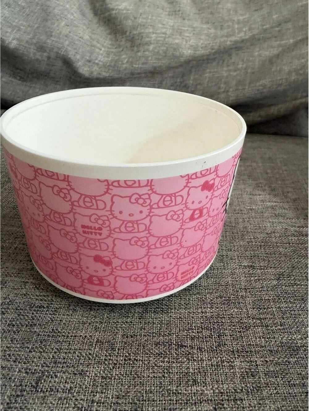Tupperware Limited Edition Hello Kitty One Touch Collection Set Of 3 NO LIDS